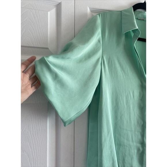 Alexis Button Up Small Blouse Career Light Green Sateen Flowy Garden Feminine - Picture 2 of 9